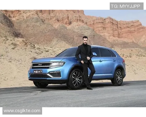 聚焦绿茵男神完美腹肌揭秘顶级足球明星的力量与美学 聚焦绿茵男神完美腹肌揭秘顶级足球明星的力量与美学