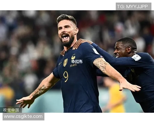 足球天才吉鲁的精彩瞬间与传奇生涯回顾视频