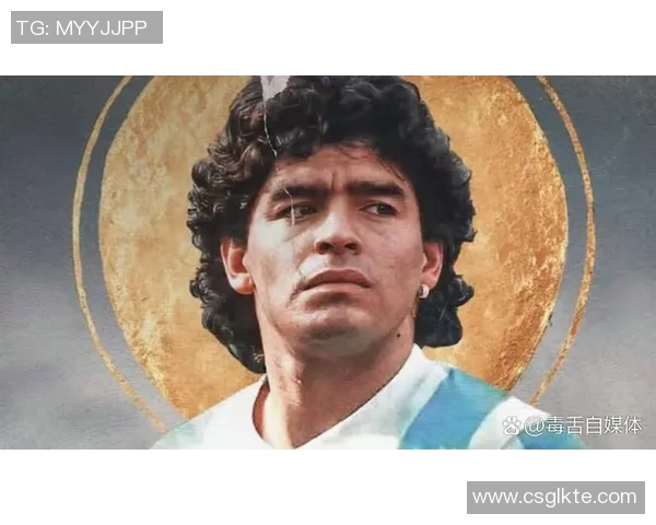 白色发带飞驰绿茵场激情与优雅并存的足球传奇 白色发带飞驰绿茵场激情与优雅并存的足球传奇